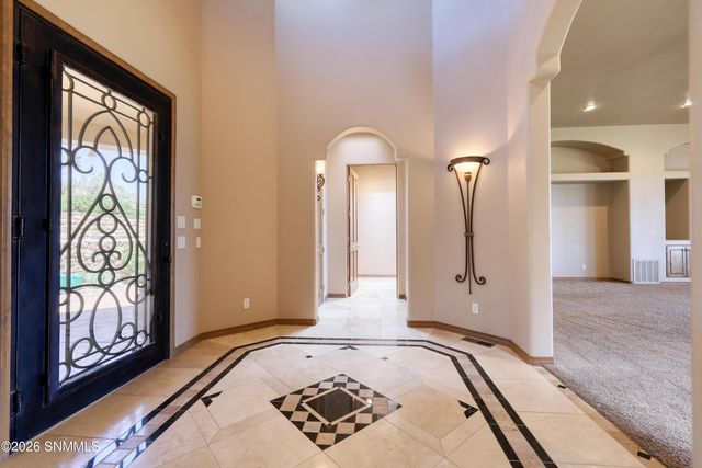 1301 Estancia Court, Las Cruces, NM 88007