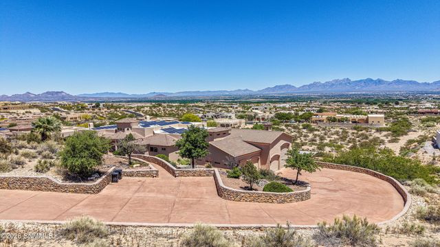 1301 Estancia Court, Las Cruces, NM 88007