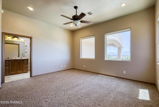 1301 Estancia Court, Las Cruces, NM 88007