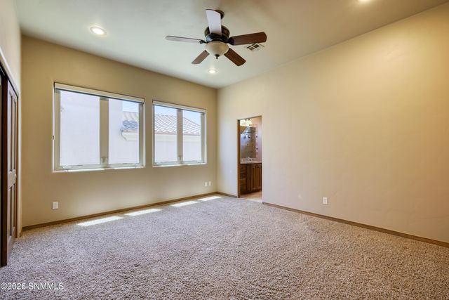 1301 Estancia Court, Las Cruces, NM 88007