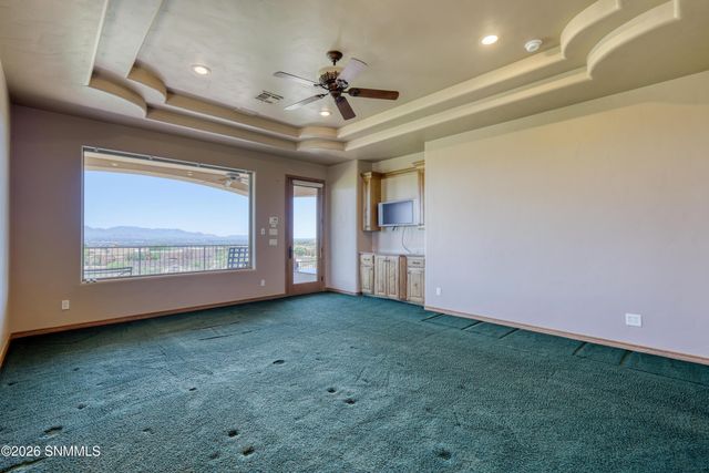 1301 Estancia Court, Las Cruces, NM 88007