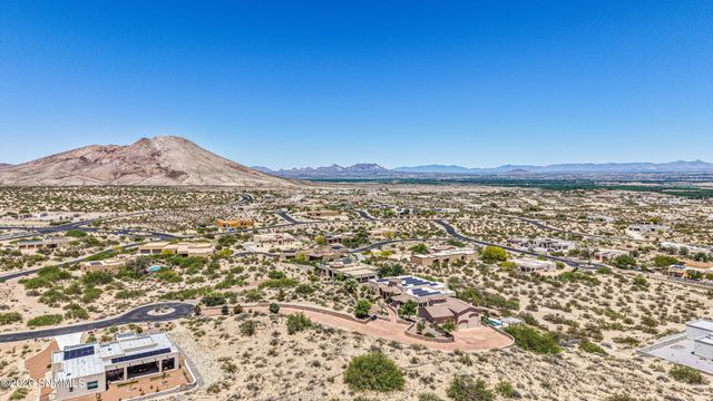 1301 Estancia Court, Las Cruces, NM 88007