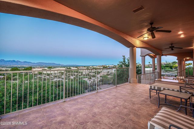 1301 Estancia Court, Las Cruces, NM 88007