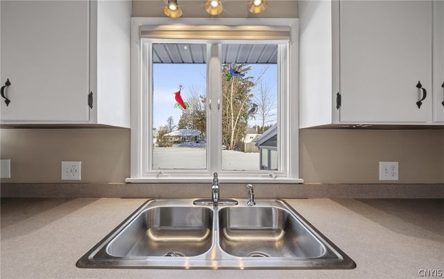 106 West Dauenhauer Street, Manlius, NY 13057