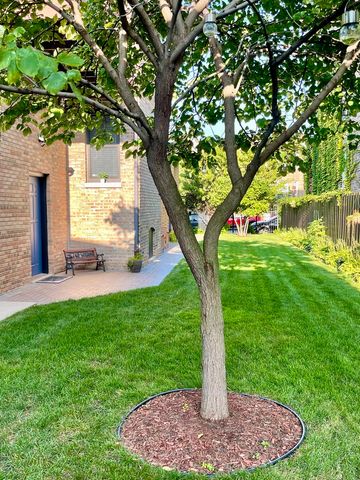 2112 N Sawyer Avenue I, Chicago, IL 60647