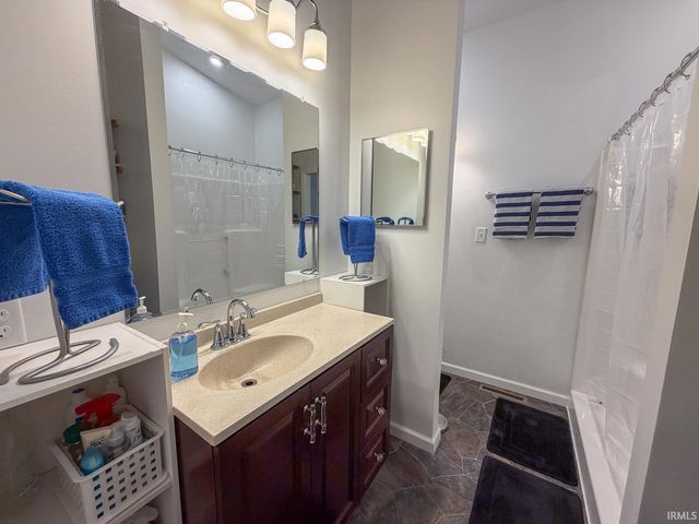 25831 Northland Crossing Drive, Elkhart, IN 46514