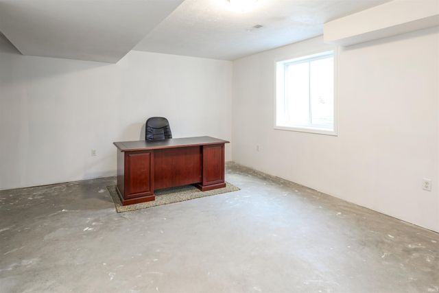 25831 Northland Crossing Drive, Elkhart, IN 46514