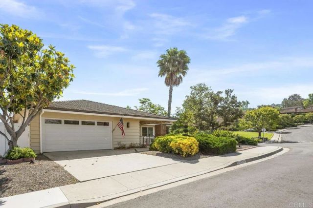 17503 Plaza Dolores, San Diego, CA 92128