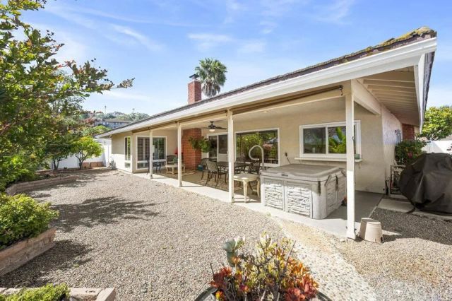 17503 Plaza Dolores, San Diego, CA 92128