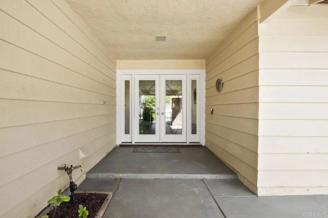 17503 Plaza Dolores, San Diego, CA 92128