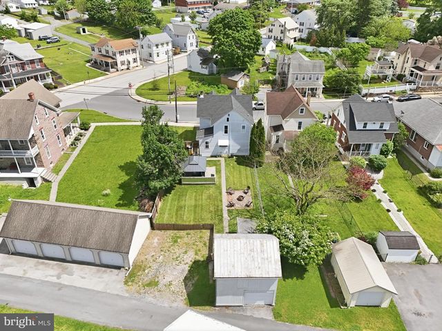 106 GETTYSBURG ST, Dillsburg, PA 17019