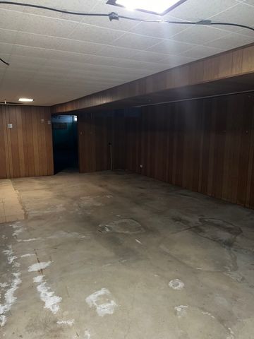 841 N Kildare Avenue, Chicago, IL 60651