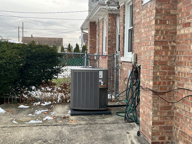 841 N Kildare Avenue, Chicago, IL 60651