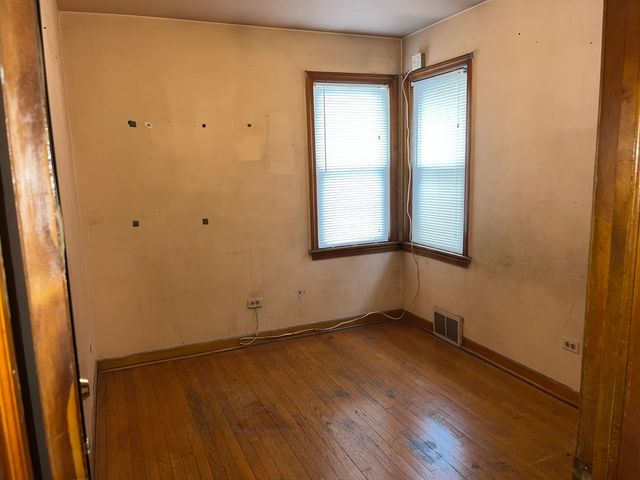 841 N Kildare Avenue, Chicago, IL 60651