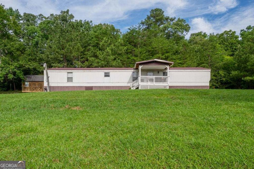 3151 Halls Valley Drive, Trion, GA 30753