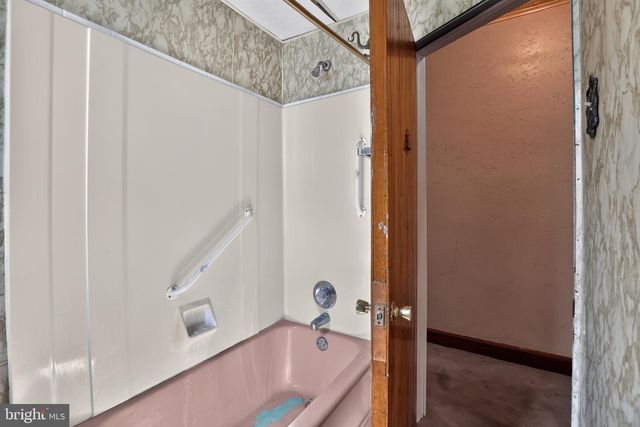 5726 OSAGE AVE, Philadelphia, PA 19143