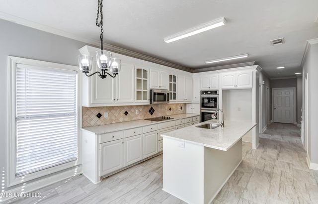 307 Meadowview Lane, Brandon, MS 39047