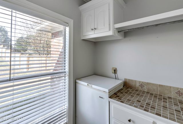 307 Meadowview Lane, Brandon, MS 39047