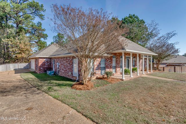 307 Meadowview Lane, Brandon, MS 39047