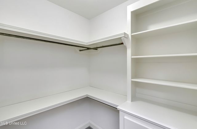 307 Meadowview Lane, Brandon, MS 39047