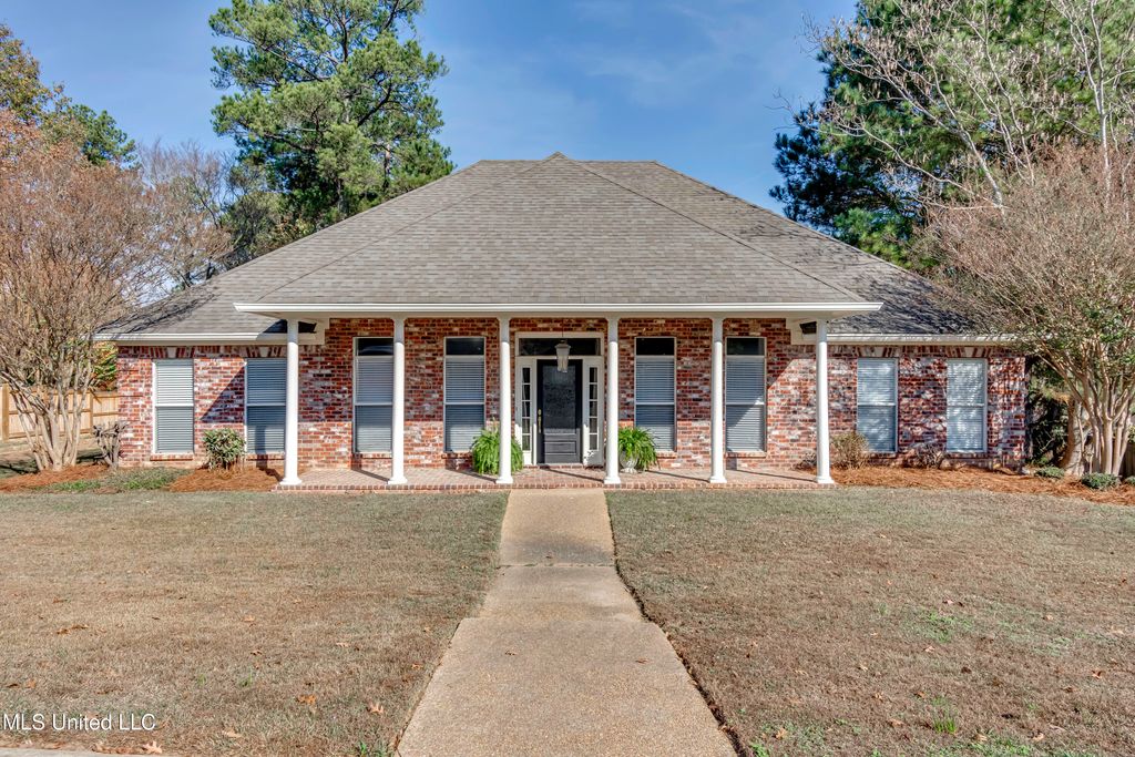 307 Meadowview Lane, Brandon, MS 39047