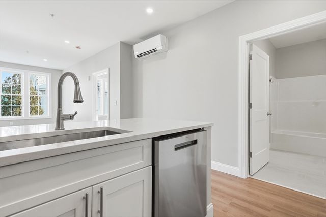 8 Vine Street 3, Haverhill, MA 01830