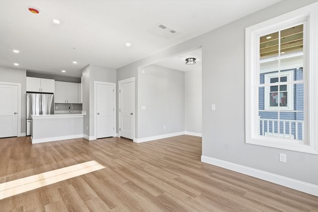 8 Vine Street 3, Haverhill, MA 01830