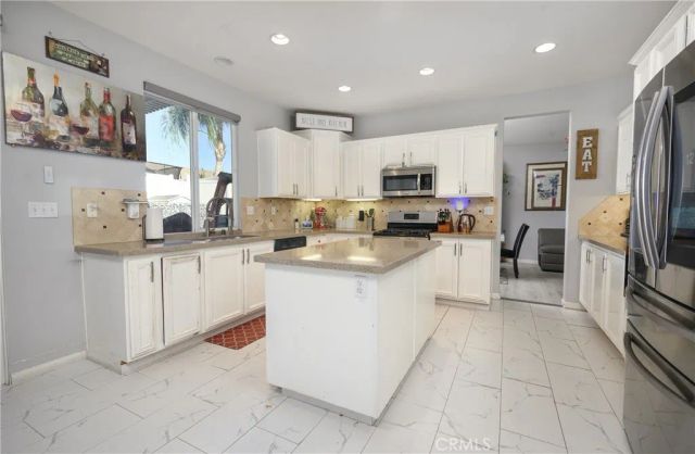 23272 Alta Oaks Drive, Wildomar, CA 92595