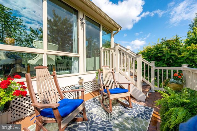 8323 PONDVIEW DR, Millersville, MD 21108