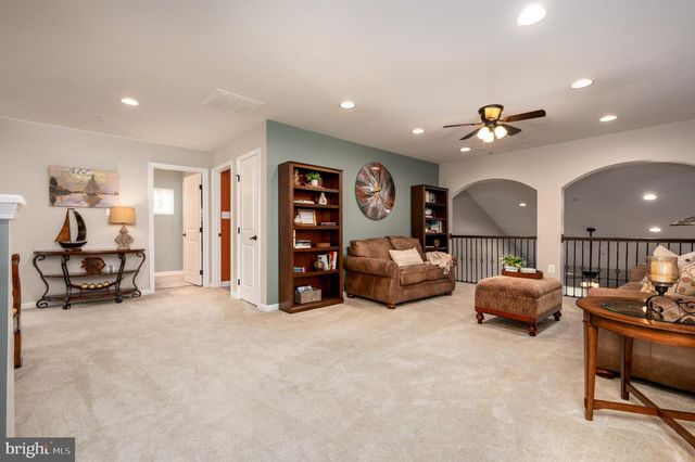 8323 PONDVIEW DR, Millersville, MD 21108