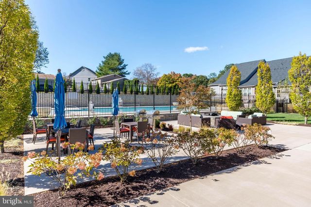 8323 PONDVIEW DR, Millersville, MD 21108