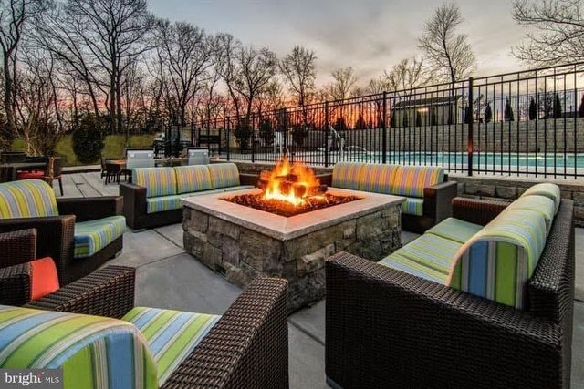 8323 PONDVIEW DR, Millersville, MD 21108