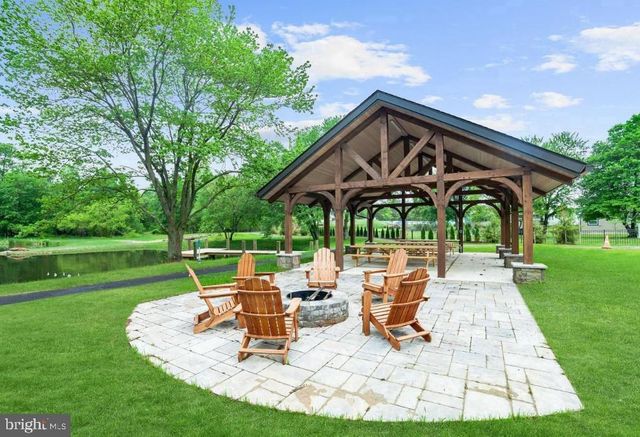 8323 PONDVIEW DR, Millersville, MD 21108