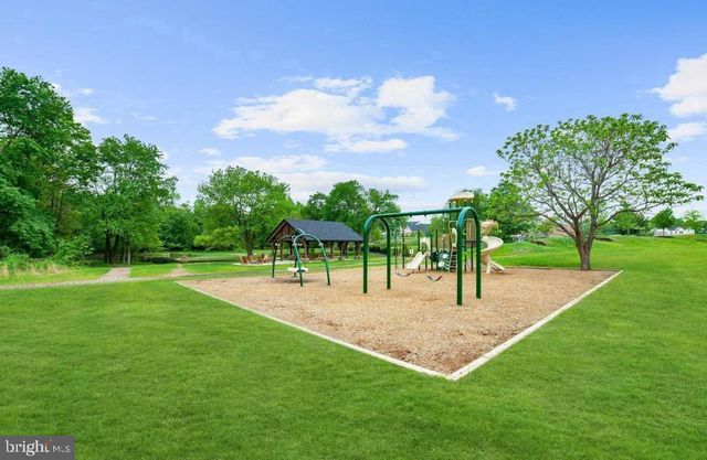 8323 PONDVIEW DR, Millersville, MD 21108
