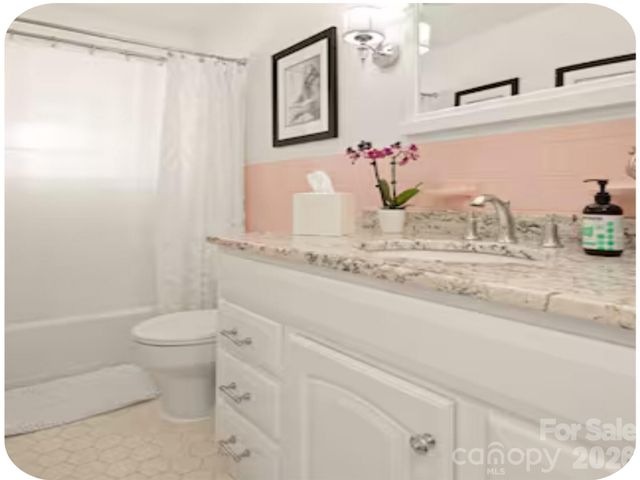 502 Long Shoals Road, Arden, NC 28704
