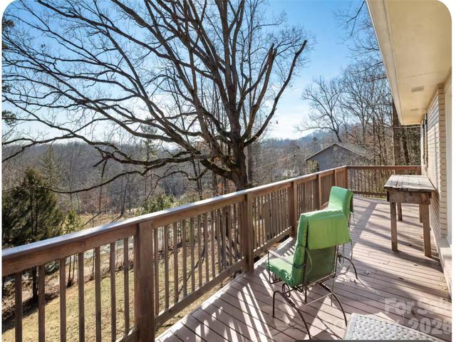 502 Long Shoals Road, Arden, NC 28704