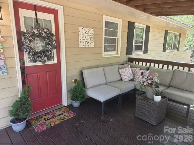 502 Long Shoals Road, Arden, NC 28704