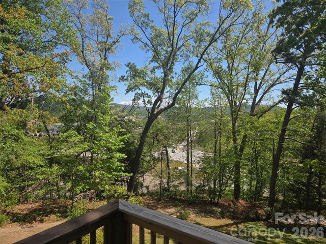 502 Long Shoals Road, Arden, NC 28704