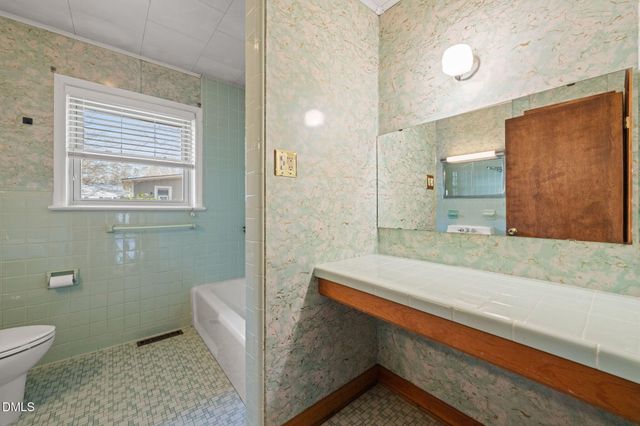 1214 U.S. Highway 70a, Hillsborough, NC 27278