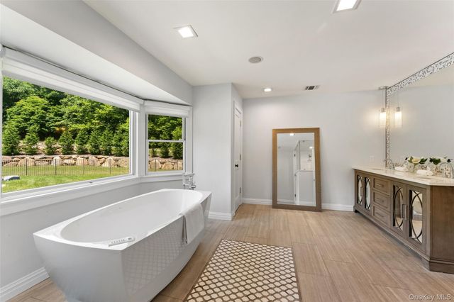 211 Strawtown Road, West Nyack, NY 10994