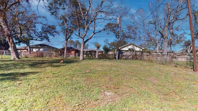 603 Maple Way, Houston, TX 77015