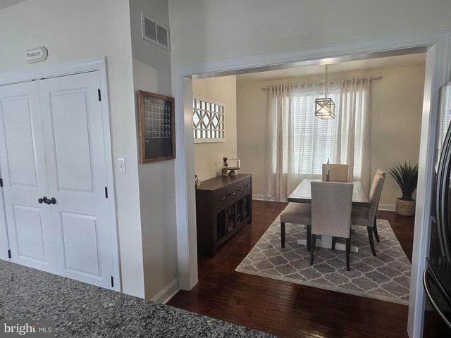 515 RHOADES ST, Phoenixville, PA 19460