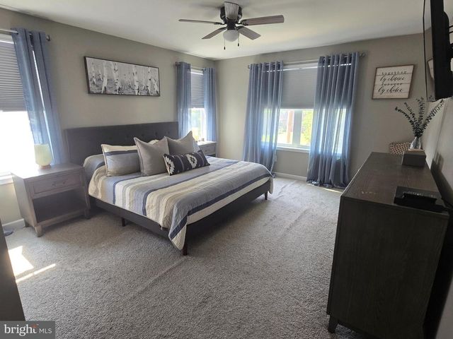515 RHOADES ST, Phoenixville, PA 19460