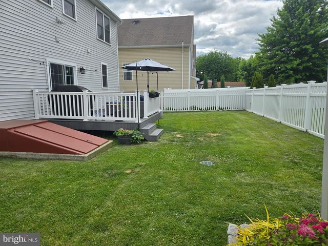 515 RHOADES ST, Phoenixville, PA 19460
