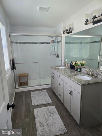515 RHOADES ST, Phoenixville, PA 19460
