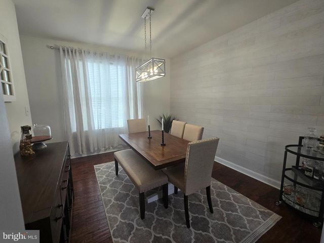 515 RHOADES ST, Phoenixville, PA 19460