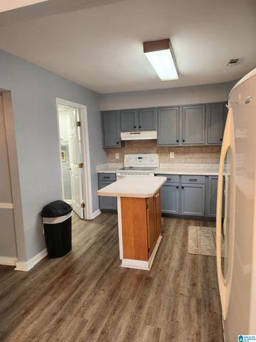 390 HUNTINGRIDGE DRIVE, Cropwell, AL 35054