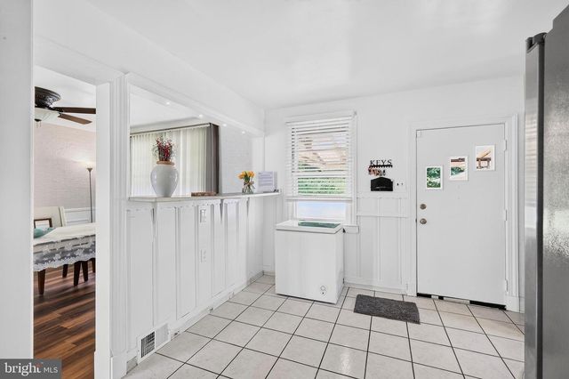1414 WOODCLIFF AVE, Catonsville, MD 21228
