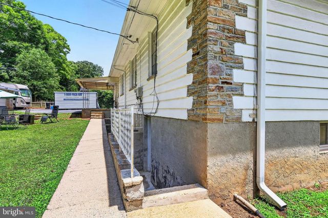 1414 WOODCLIFF AVE, Catonsville, MD 21228