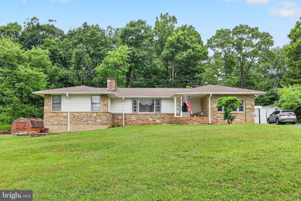 1414 WOODCLIFF AVE, Catonsville, MD 21228